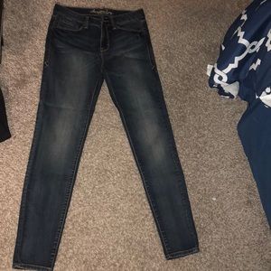 NWOT Dark Wash skinny jeans